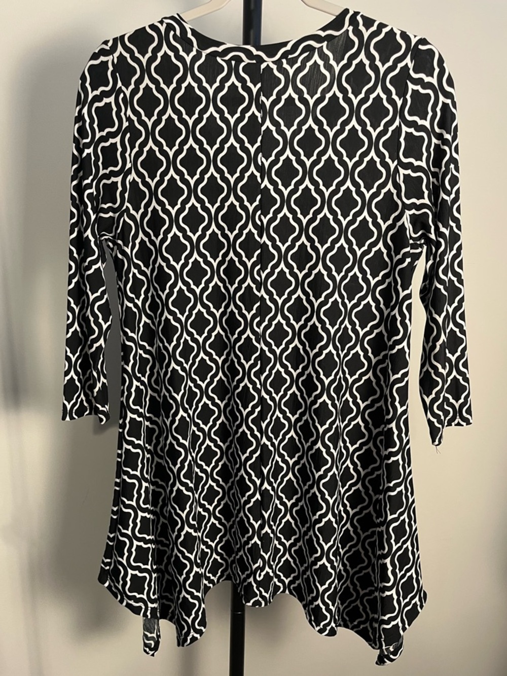 Honeyme Black & White Geometric Tunic Top 3/4 Sleeve Stretchy Small - Picture 2 of 5